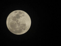 Supermoon 18 September: Keindahan yang Membawa Ancaman Banjir!