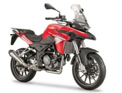 Benelli TRK251: Tantang Suzuki V-Strom 250 SX dengan Harga Lebih Murah!