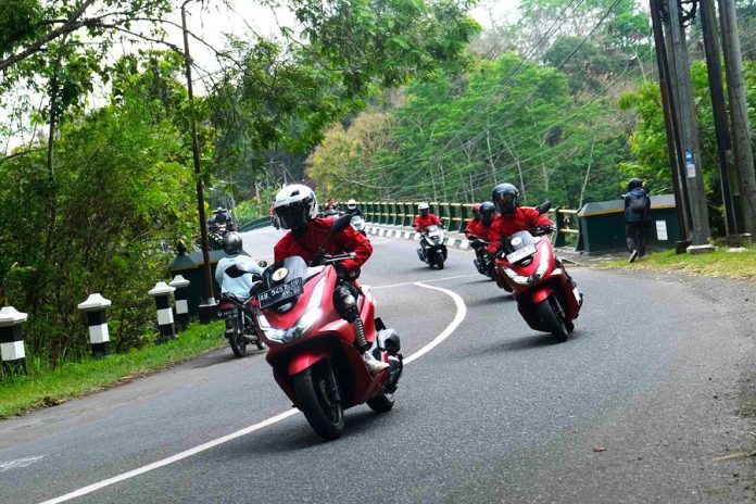 Touring PCX 160: Jelajah Jawa Tengah Menuju HBD 2024