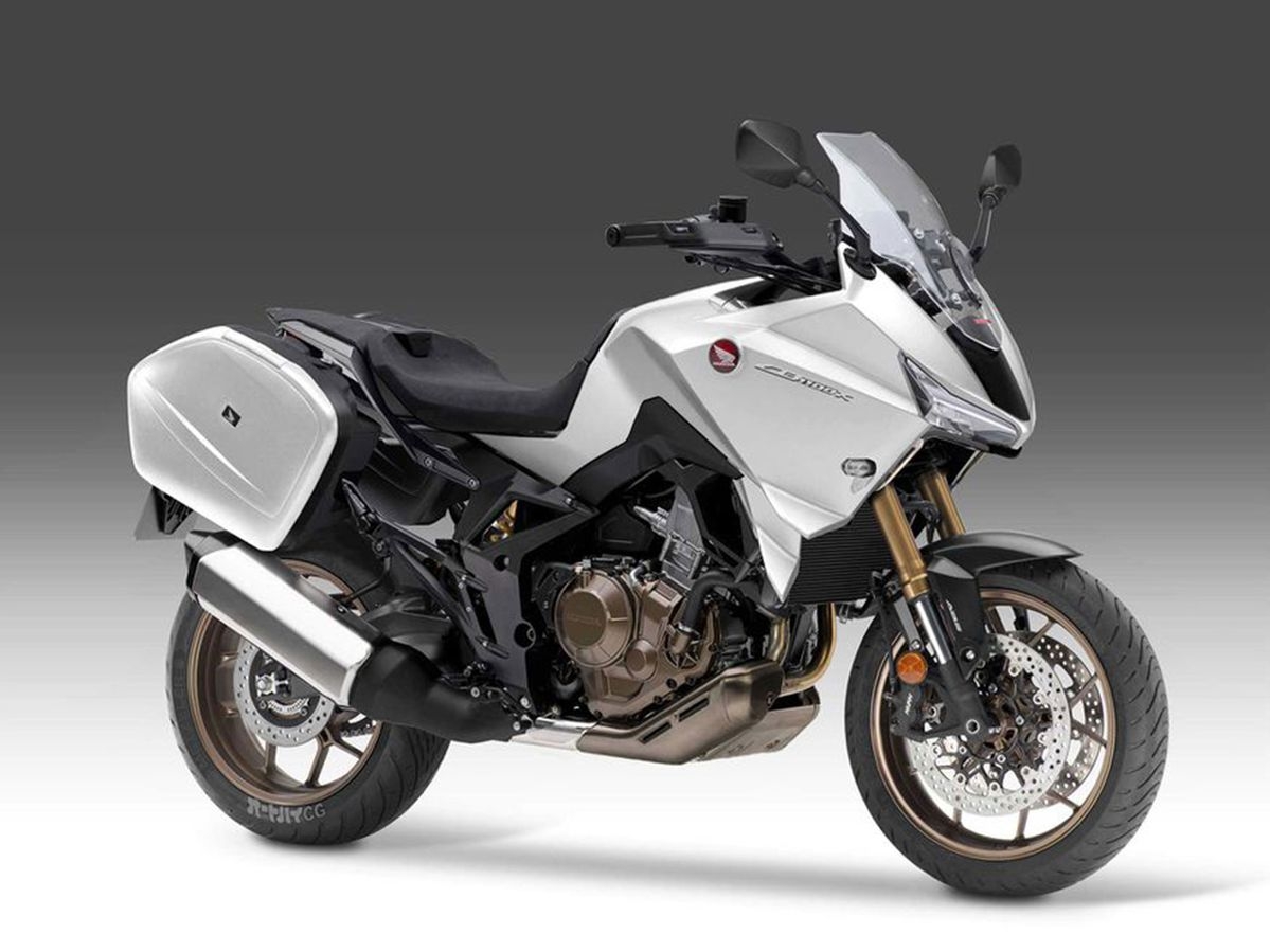 Honda NT1100 2025: Lebih Sporty, Lebih Canggih!