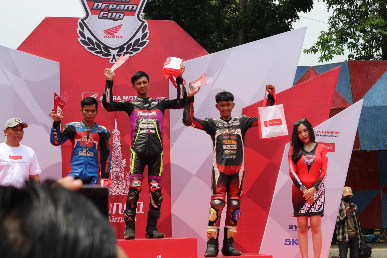 Podium untuk Andre