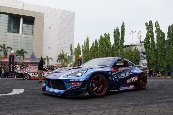 Surabaya Terbakar Modifikasi Gila di BlackAuto Battle 2024