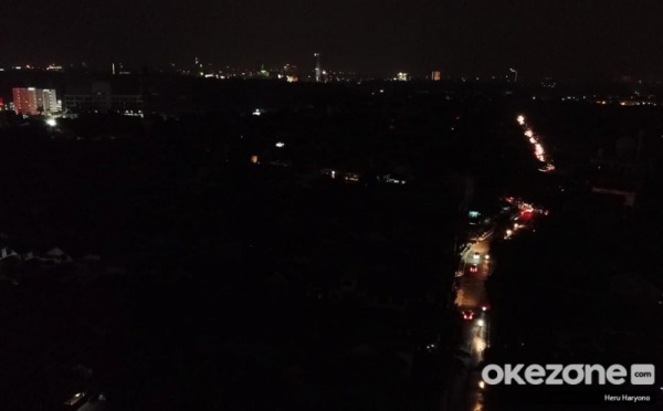 Jakarta Gelap Malam Ini Aksi Padam Lampu Serentak untuk Bumi