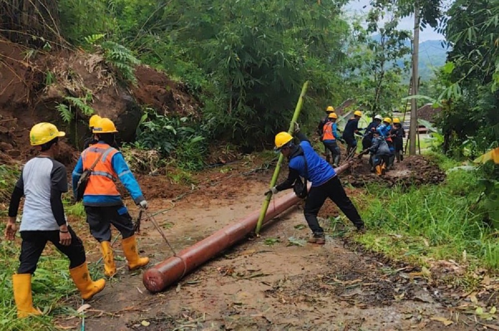 PLN Pulihkan Ribuan Gardu Listrik