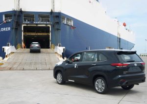 Rahasia di Balik Mobil Impor: CBU, CKD, dan IKD!