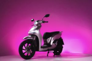 Adora: Raja Skuter Listrik Baru?