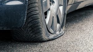 Rahasia Agar Ban Mobil Tetap Prima Saat Diparkir Lama