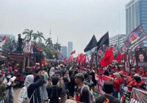 May Day 2025: 18 Tuntutan Buruh Mengguncang DPR