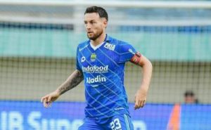 Gaji Fantastis Marc Klok!
