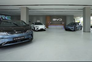 Mobil China Kuasai Pasar RI? April 2025 Bikin Geleng Kepala!