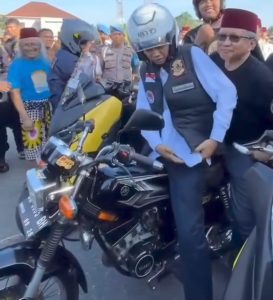 UAS dan Rocky Gerung Boncengan RX King!