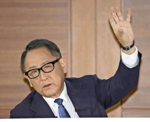 Akio Toyoda Vs Mobil Listrik: Perang Energi Memanas!