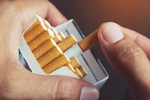 PHK Massal Mengintai! Moratorium Cukai Rokok Jadi Solusi?