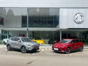 Mobil Listrik Mewah Harga Terjangkau? MG 4 EV Ignite Hadir!
