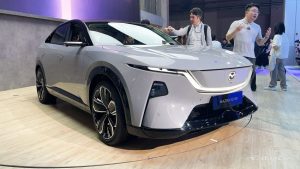 Rahasia Dibalik Booming Mazda EZ-60!