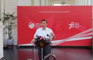 Rp300 Triliun untuk Makan Gratis?