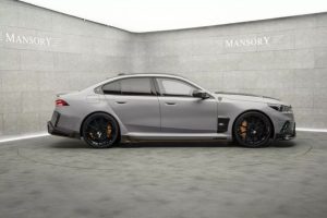 BMW M5 Hybrid 838 HP: Monster Jalanan dari Mansory!