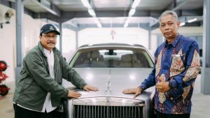 Mobil Mewah Rp2,5 Miliar!