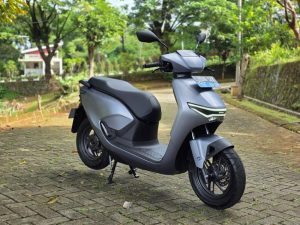 Subsidi Motor Listrik: Pemerintah Bingung, Penjualan Ambrol!