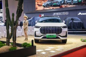 JAECOO J8 SHS ARDIS Gebrak GIIAS, Hybrid Bertenaga Badak!