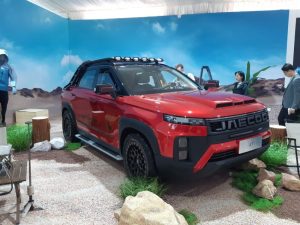 Mobil Hybrid Terjangkau Gempur GIIAS 2025, Harga Mulai 300 Jutaan!