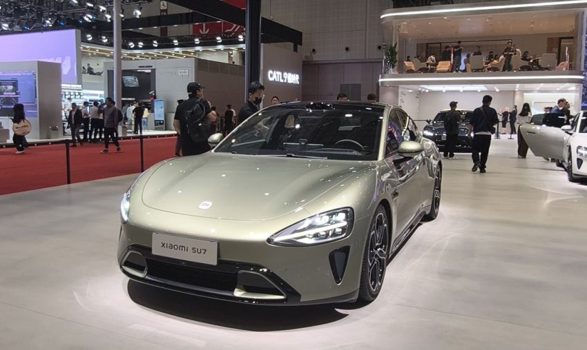 Xiaomi SU7 Dibilang Mirip Porsche dan Ferrari? Ini Jawaban Xiaomi