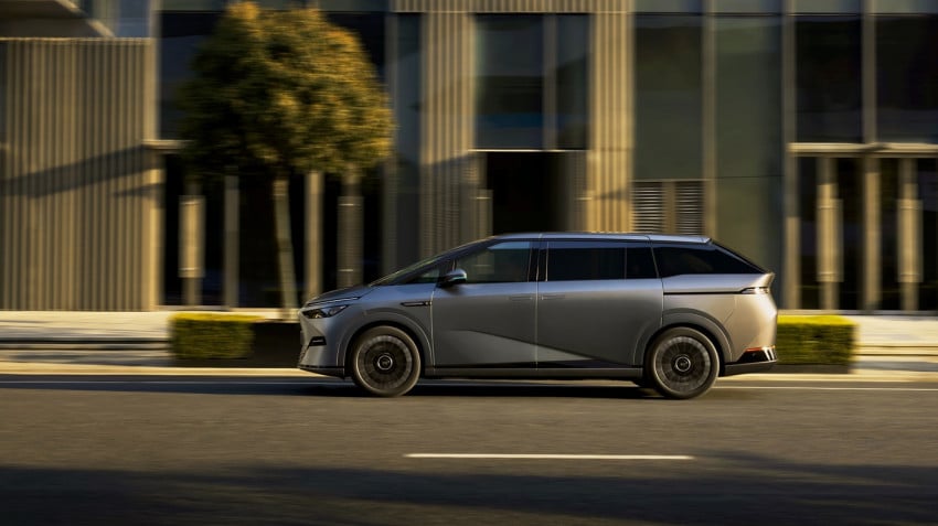 Harga Mobil China Anjlok Drastis!