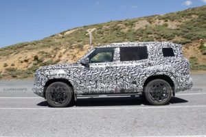 Pajero Reborn? Siluet Misterius Mitsubishi Bikin Penasaran