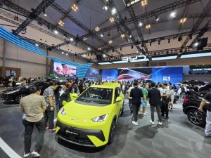 GIIAS 2025: Ramai Pengunjung, Sepi Transaksi?