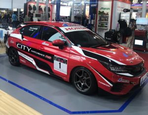 Panasnya Sirkuit, Dinginnya Kabin: Rahasia Honda Racing Terungkap!