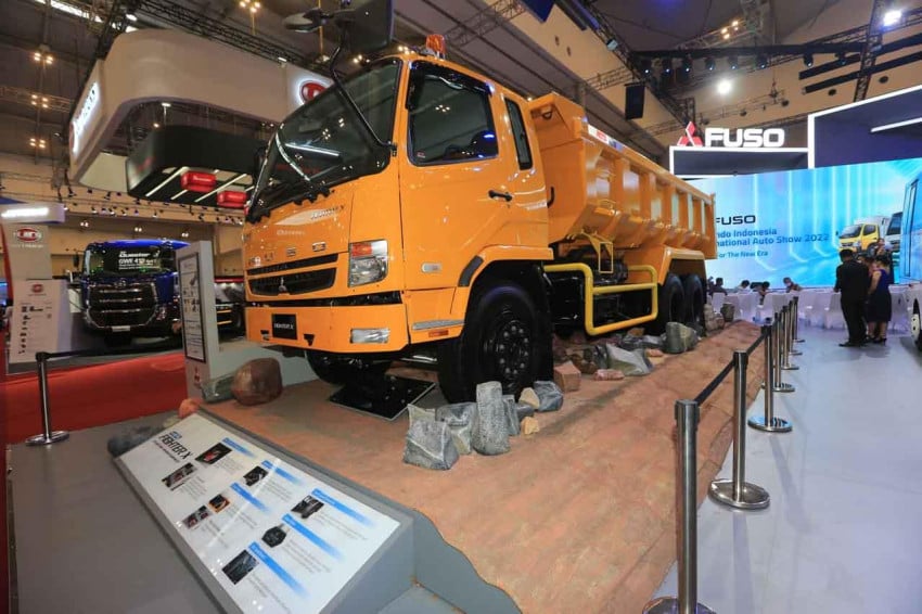 Mitsubishi Fuso Rajai Pasar Truk!