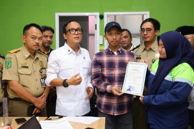 Wamenaker Ditangkap KPK!