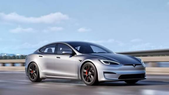 Tesla Diincar NHTSA Gara-Gara Gagang Pintu
