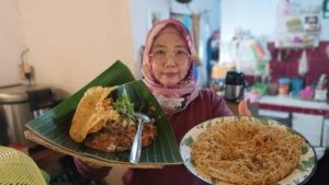 Rahasia Pecel Ndoweh: Dari Warung Sederhana Jadi Kuliner Favorit Kota Batu