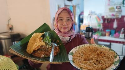 Rahasia Pecel Ndoweh: Dari Warung Sederhana Jadi Kuliner Favorit Kota Batu