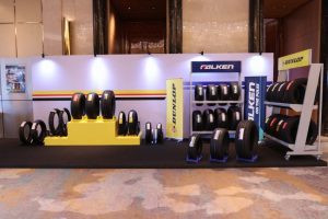 Duel Maut Ban Jepang: Dunlop Gandeng Falken, Siapa Raja Jalanan Baru?