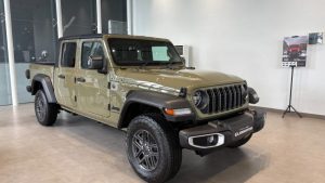 Jeep Gladiator Mendarat, Harga Bikin Melotot