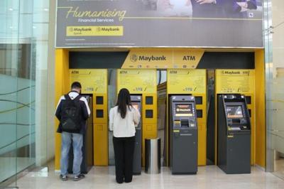 Dana Nasabah Raib Maybank Buka Suara