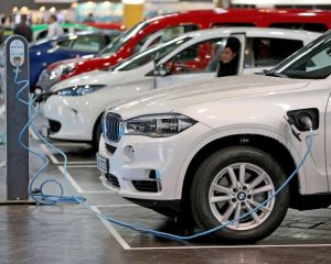 Borok Terbongkar Hybrid Tak Sehijau Iklan