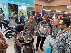 IMOS 2025: Pengunjung Membludak, Motor Listrik Kurang Greget?