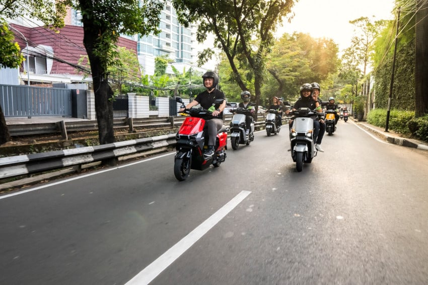 Ofero Stareer 3 Lit: Sepeda Listrik Jarak Jauh, Gaya Bebas!