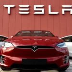 Tesla Tarik Ribuan Mobil, Ada Apa?