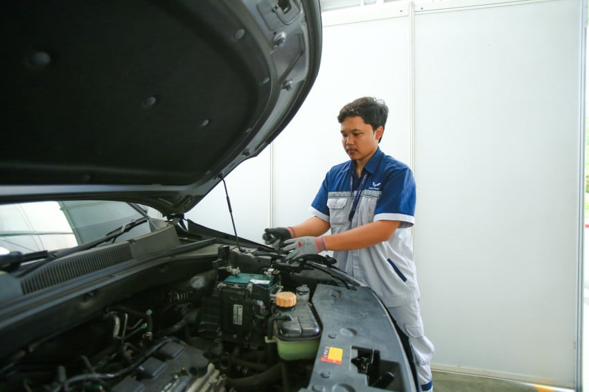 Wuling Lahirkan Mekanik Jempolan Lewat Kontes Bergengsi