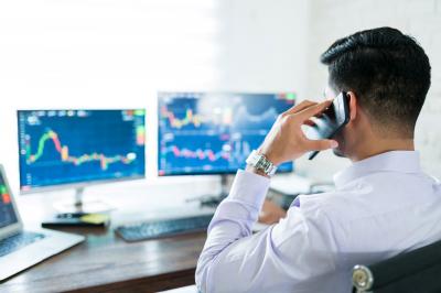 Investasi Saham Bukan Sekadar Tebak Angka