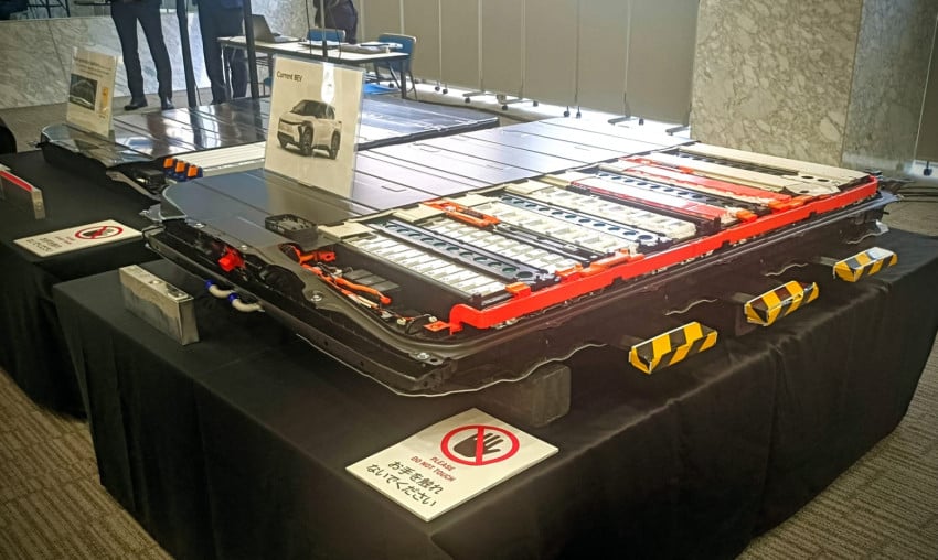 Mobil Listrik Saingi Nuklir