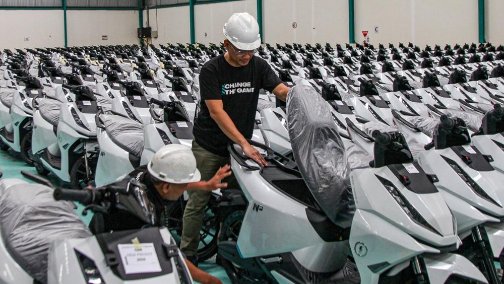 Alva Melesat Saat Pasar Motor Listrik Lesu