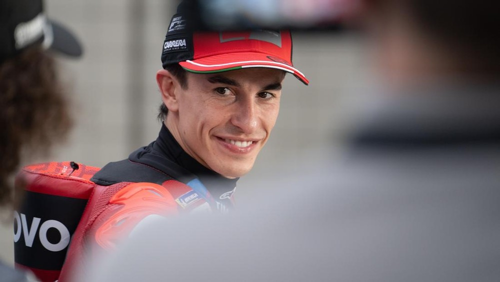 Aprilia Menggila Marquez Santai
