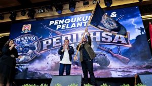 Bamsoet Satukan Hobi Bela Negara