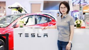 Xiaomi Rebut Otak Kunci Tesla