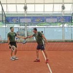 Pilar Pasar Modal Beradu Raket